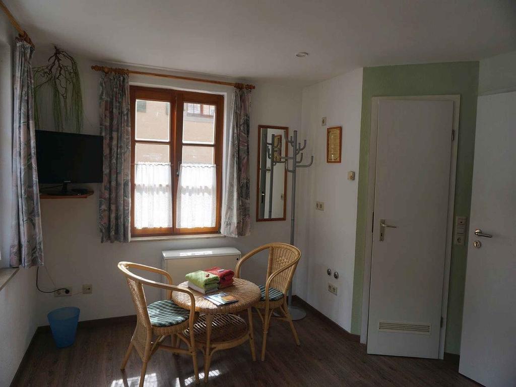 Hotel Pension Ins Fischernetz - Maentele Meersburg Habitación foto